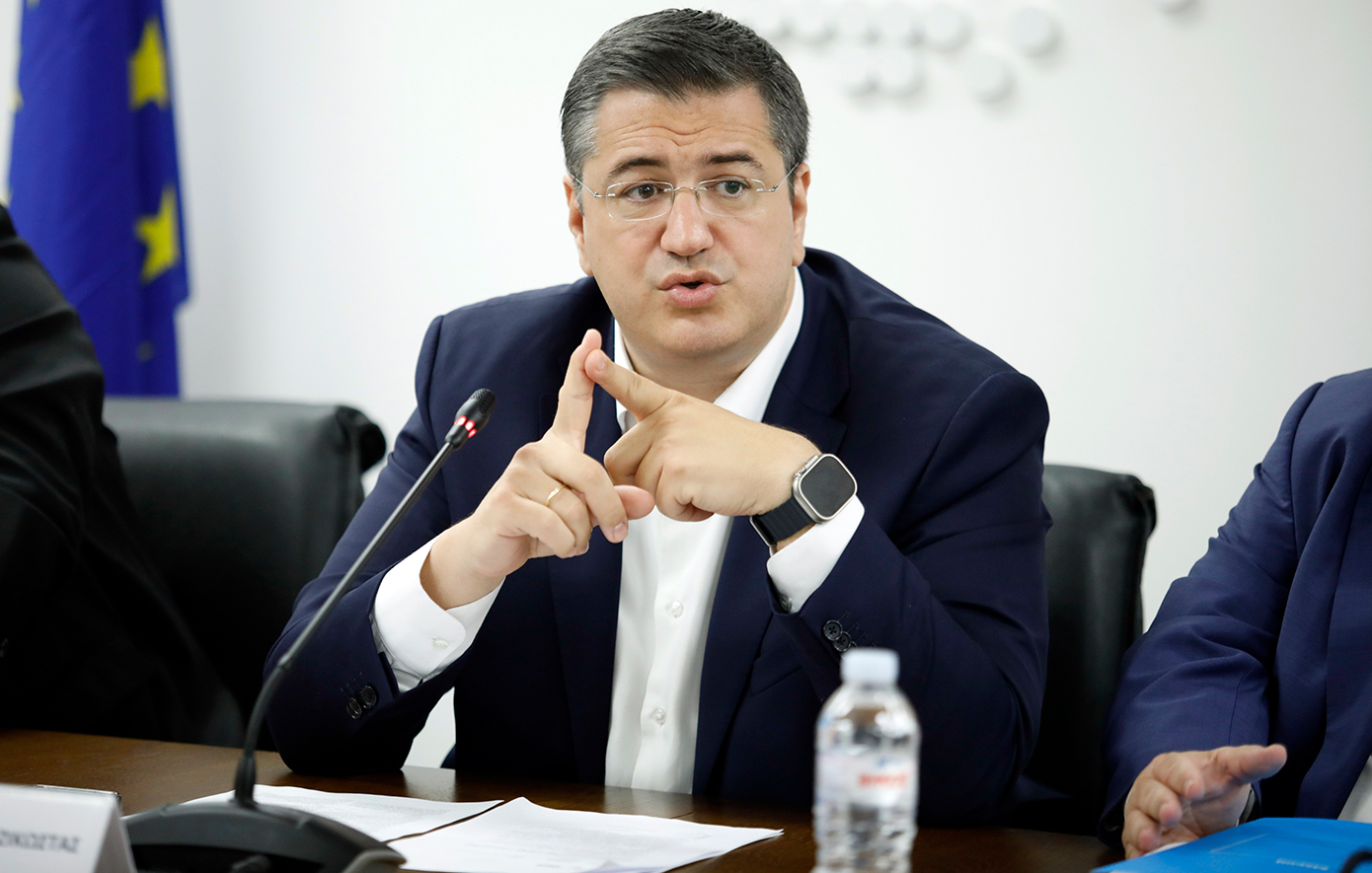 Τον Απόστολο Τζιτζικώστα προτείνει η Ελλάδα για επίτροπο στην Κομισιόν