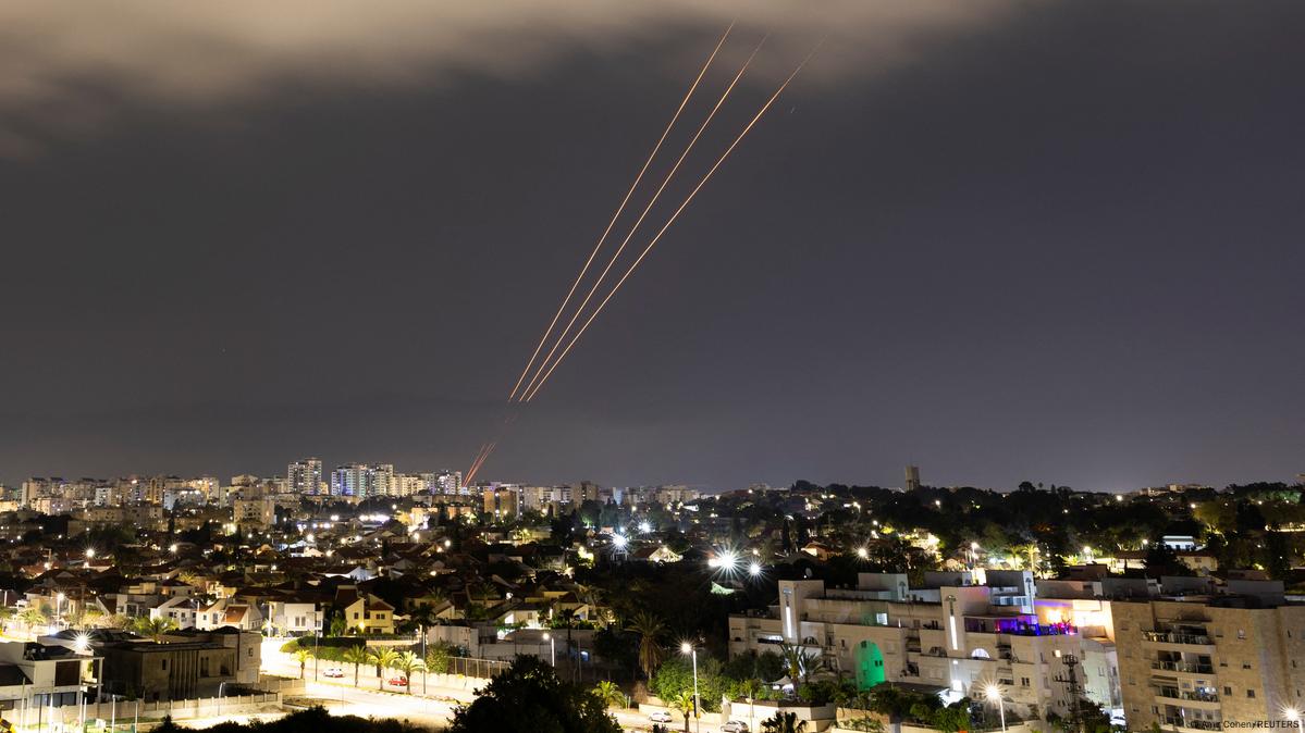 Ισραήλ: Ήχησαν σειρήνες συναγερμού στην Χάιφα, σε καταφύγια σπεύδουν οι κάτοικοι