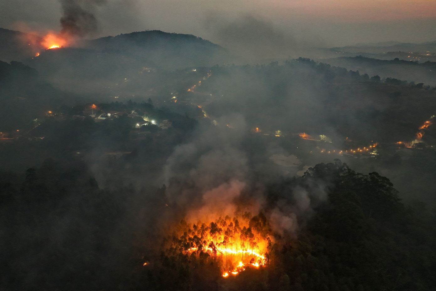 Στις φλόγες το εθνικό πάρκο της Μπραζίλια &#8211; Έχουν καεί 12.000 στρέμματα