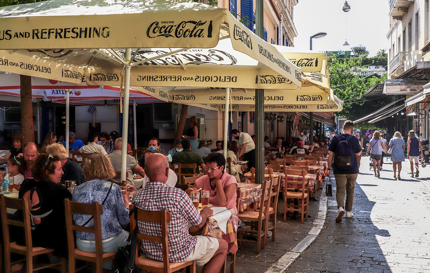 My Street: Έρχεται η νέα εφαρμογή για καταγγελίες παράνομης κατάληψης δημοσίων χώρων με τραπεζοκαθίσματα