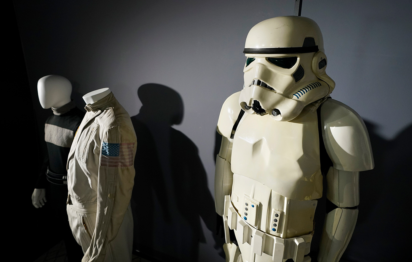 Star Wars: Στο σφυρί κράνος Stormtrooper για περίπου 600.000 ευρώ