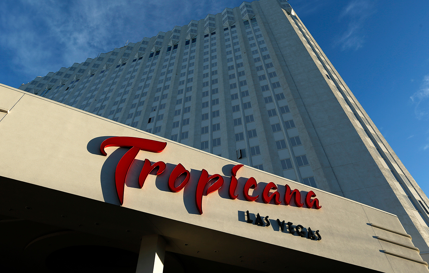 Το εμβληματικό Tropicana Las Vegas κατέρρευσε σε 22 δευτερόλεπτα