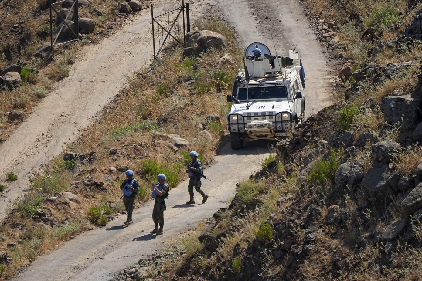 Η UNIFIL δηλώνει ότι ισραηλινό άρμα μάχης άνοιξε πυρ εναντίον θέσης της στον νότο