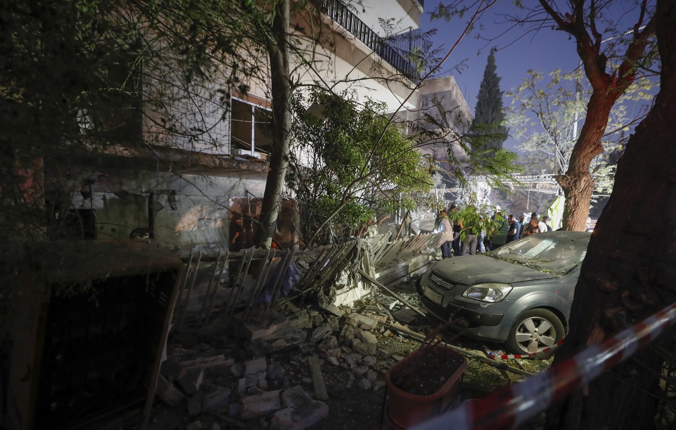 Αναφορές ότι σκοτώθηκε και ο γαμπρός του Νασράλα σε ισραηλινό χτύπημα στη Δαμασκό