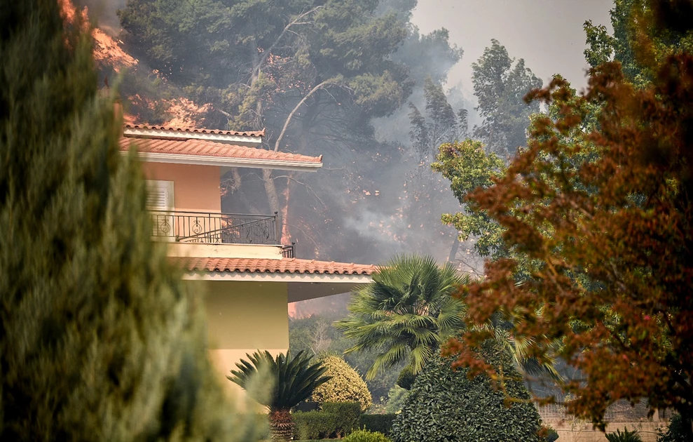 Φωτιά στην Ηλεία: Βελτιωμένη η κατάσταση στο Γεράκι, υπό μερικό έλεγχο τα άλλα μέτωπα &#8211; Με συντριπτικό κάταγμα στο πόδι ο πυροσβέστης