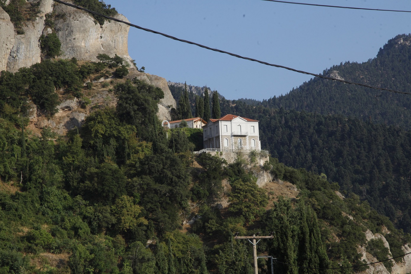 Νεκρός Βρετανός στα Καλάβρυτα &#8211; Ανασύρθηκε από δύσβατο σημείο