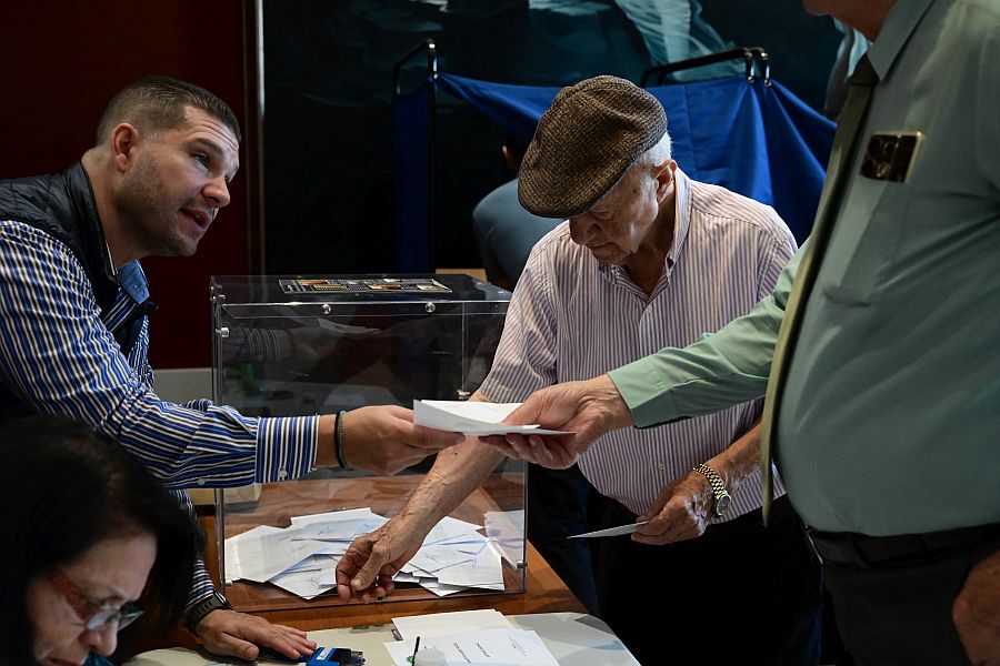 Εκλογές ΠΑΣΟΚ: Έκλεισαν οι κάλπες &#8211; Σε λίγο τα πρώτα αποτελέσματα