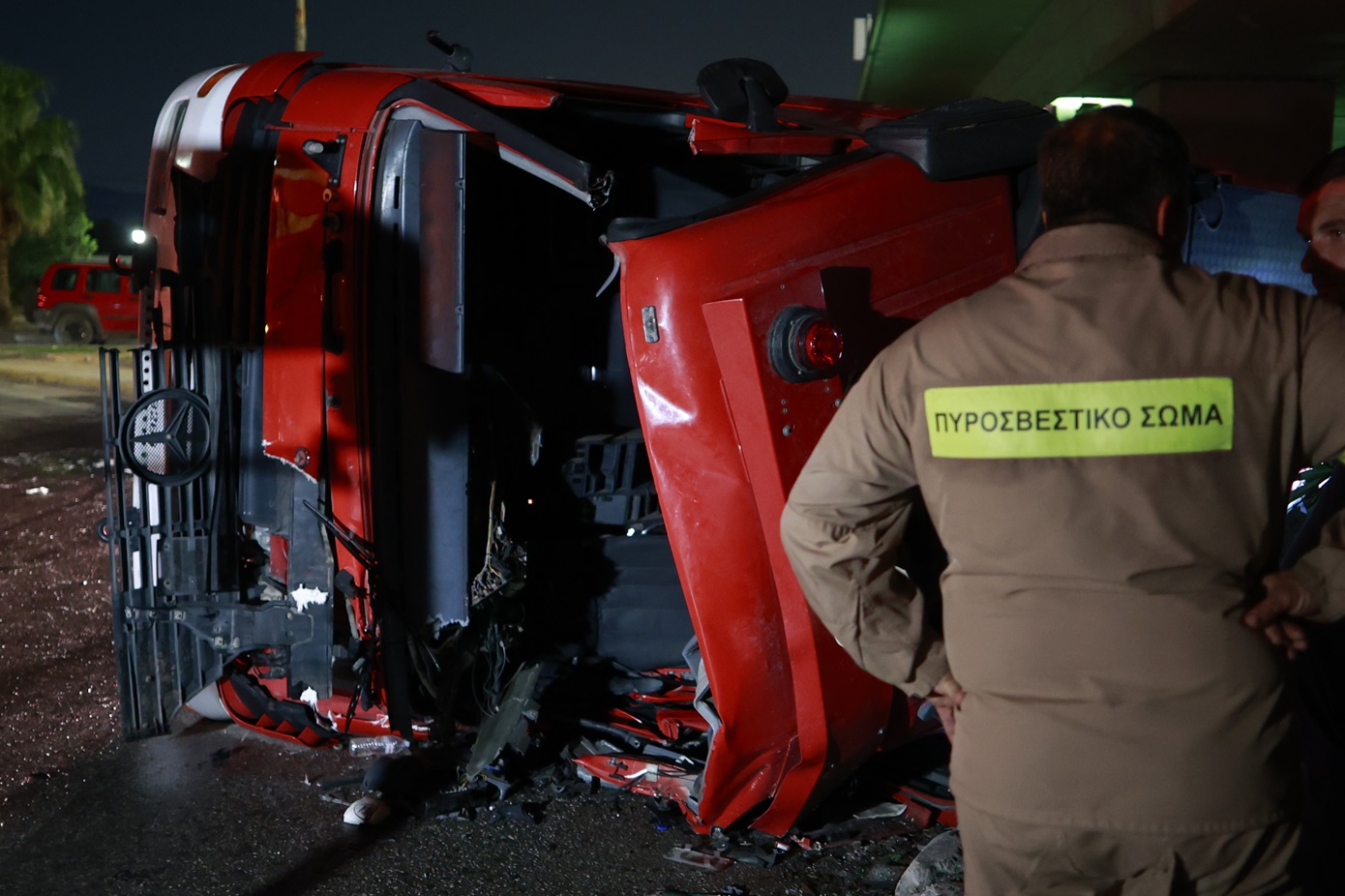 Πώς έγινε το δυστύχημα στον Ασπρόπυργο με τον νεκρό πυροσβέστη – Οι πρώτες εικόνες από το σημείο