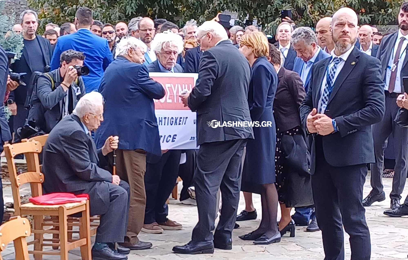 «Ζητάμε δικαίωση» – Με συνθήματα και πανό υποδέχτηκαν τον Σταϊνμάιερ στην Κάντανο Χανίων