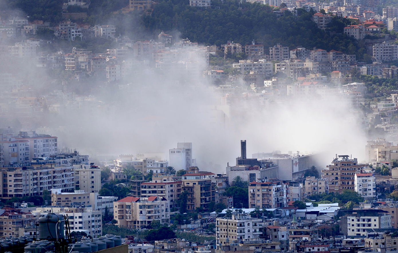 Ισραηλινό χτύπημα σε υπόγεια αποθήκη όπλων της Χεζμπολάχ στη Βηρυτό, μετά τη νέα ομοβροντία ρουκετών προς το Ισραήλ