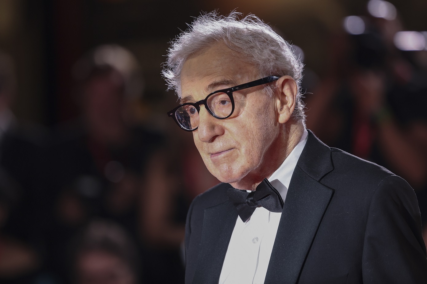 Η απρόσμενη εμφάνιση του Woody Allen σε πάρτι σεξουαλικής εφαρμογής