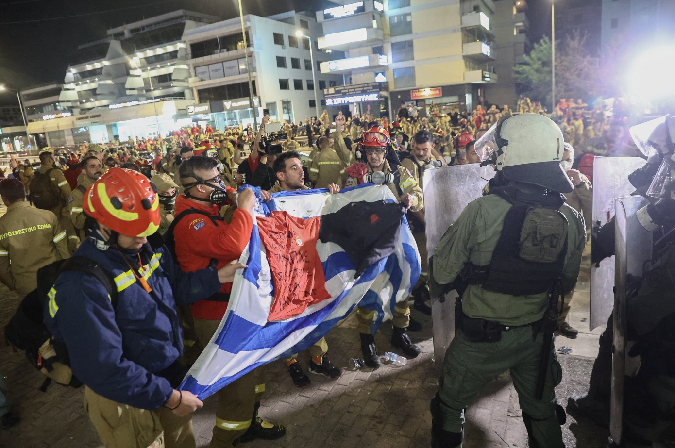 Στράτος Μαυροειδάκος: Δεν είναι ωραία η εικόνα να χτυπιούνται ένστολοι μεταξύ τους, μαζί σώζαμε κόσμο το καλοκαίρι