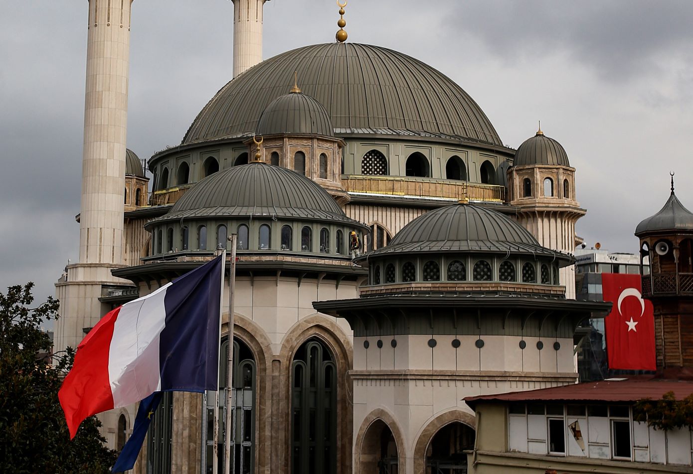 Γαλλία και Τουρκία σταθμίζουν όλα τα σενάρια για το αποτέλεσμα των αμερικανικών εκλογών &#8211; Διλήμματα και ανησυχίες