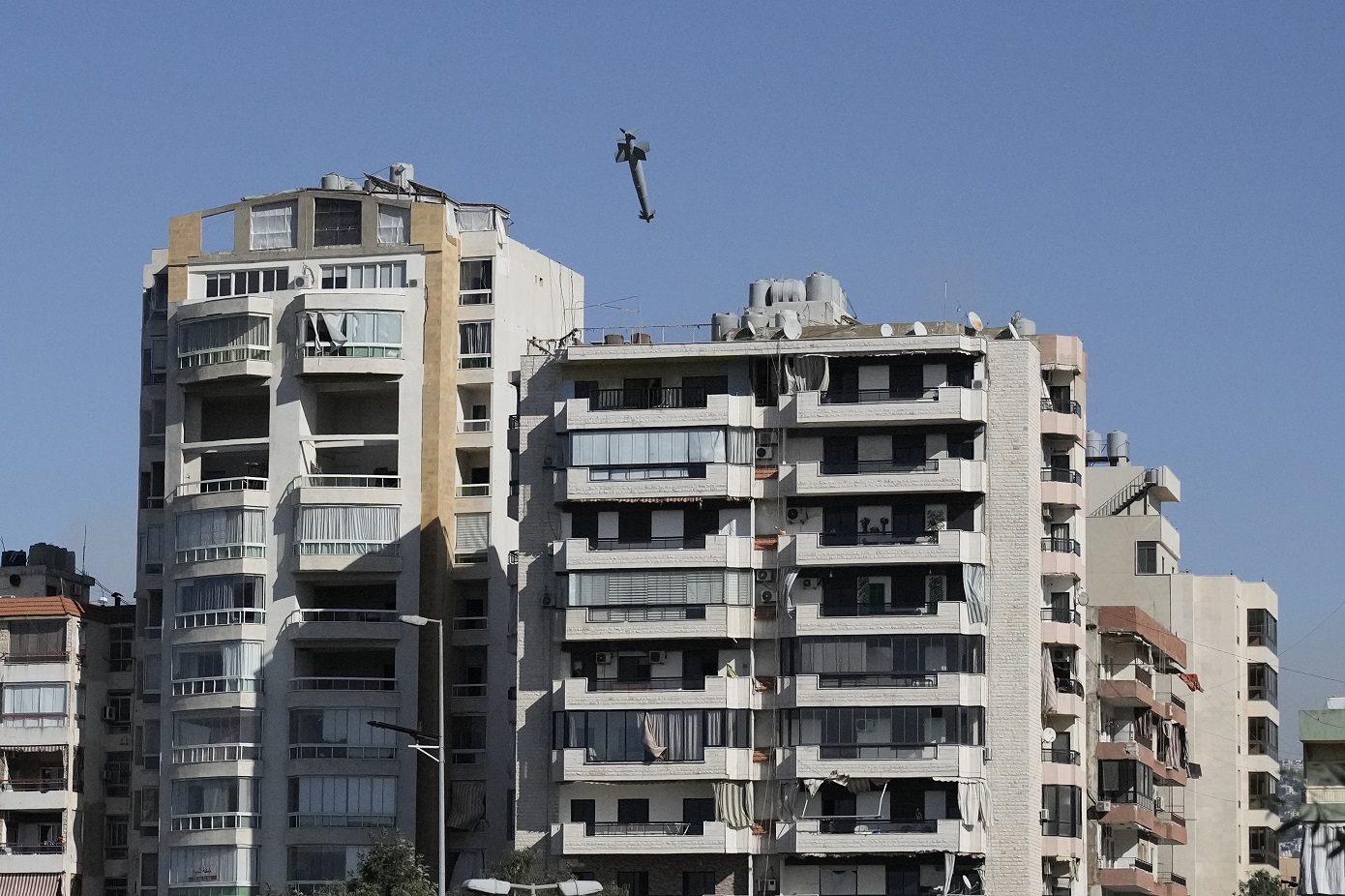 Νέοι ισραηλινοί βομβαρδισμοί στον νότιο Λίβανο &#8211; Ο πρωθυπουργός της χώρας κατηγορεί το Ισραήλ για άρνηση εκεχειρίας