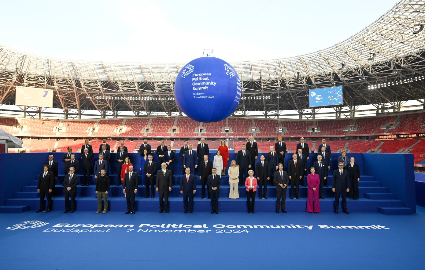 Συσπειρώνεται η Ευρώπη μετά την εκλογή Τραμπ &#8211; «Κωλοτούμπα» από τους ηγέτες που τον επέκριναν τόσο καιρό