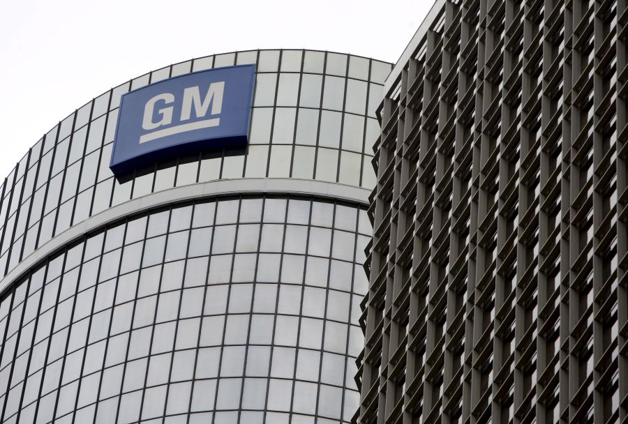 Η General Motors επιβεβαίωσε ότι απέλυσε σχεδόν 1.000 εργαζομένους σε όλο τον κόσμο