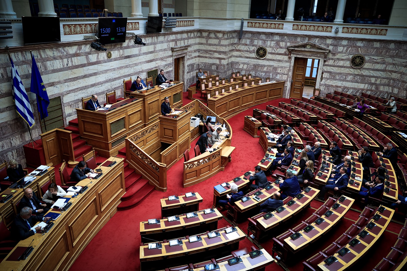 Ψηφίστηκαν οι ρυθμίσεις για την ενίσχυση του ΕΣΥ και την παρακολούθηση της φαρμακευτικής δαπάνης