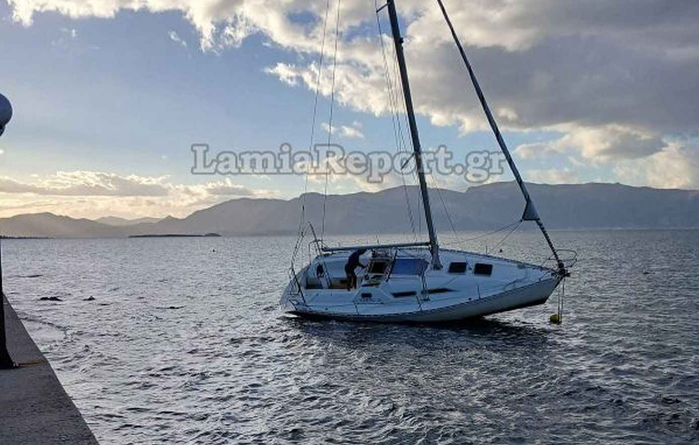 Ο δυνατός αέρας αναποδογύρισε σκάφη στην Φθιώτιδα