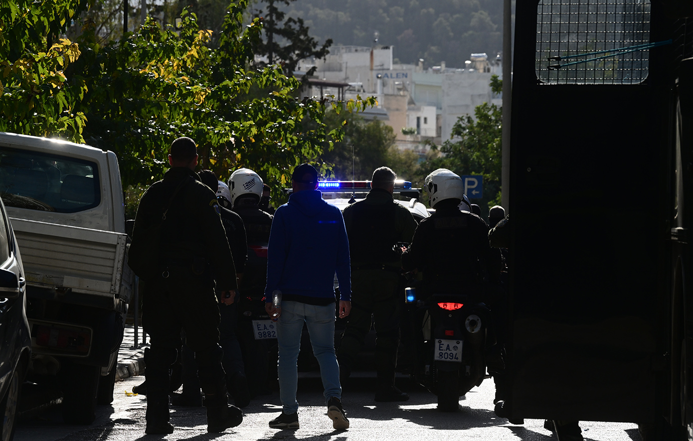 Γιάφκα στο Παγκράτι: Στον εισαγγελέα ο 49χρονος «αόρατος» φιλόλογος με τα πλαστά στοιχεία