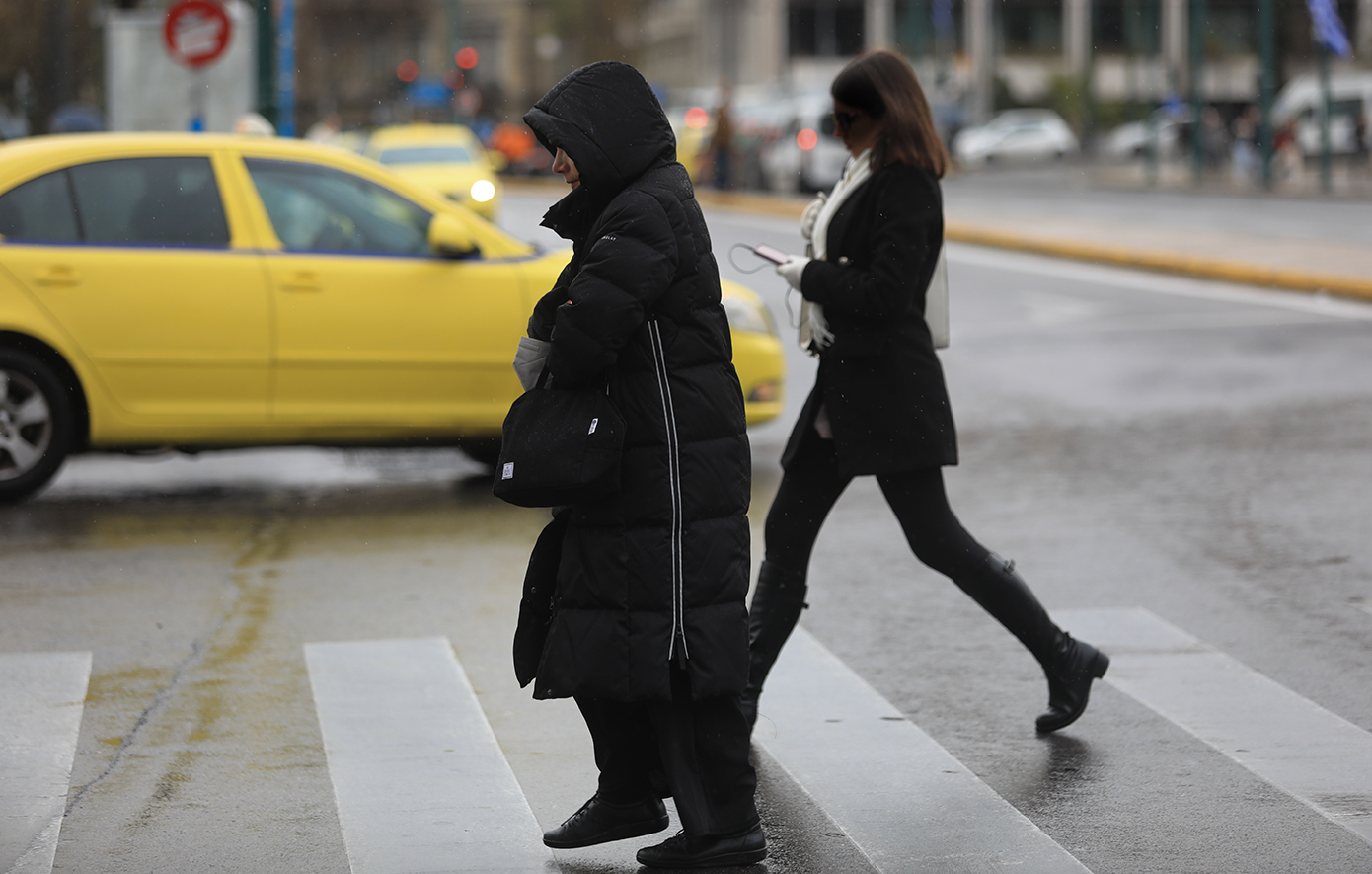 Τσουχτερό κρύο σε όλη την Ελλάδα &#8211; Πόσο θα δείχνουν τα θερμόμετρα και πότε έρχεται η νέα ψυχρή λίμνη