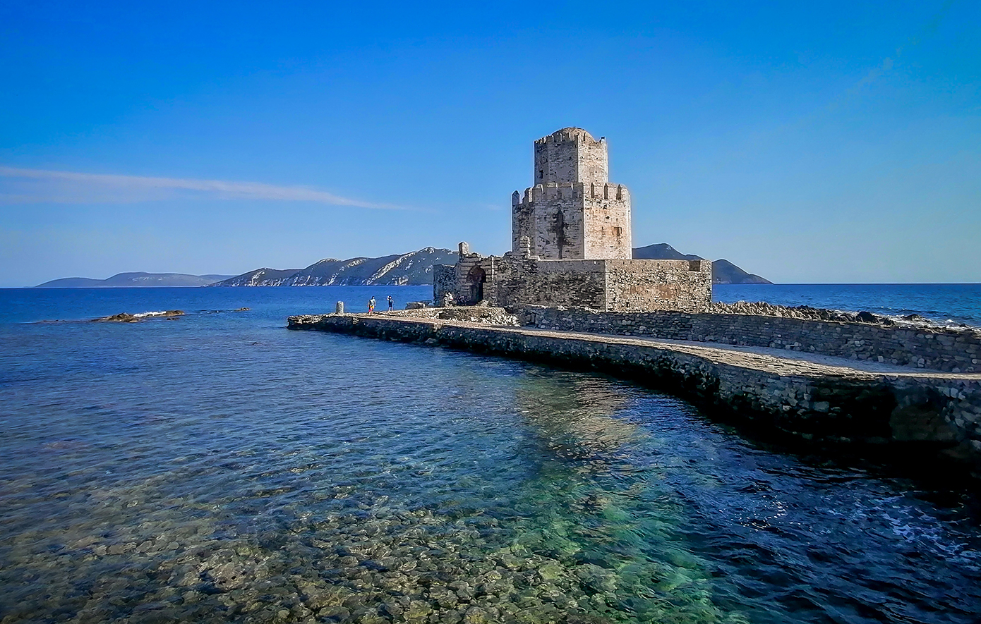 Σεργιανίζοντας στο κάστρο της Μεθώνης