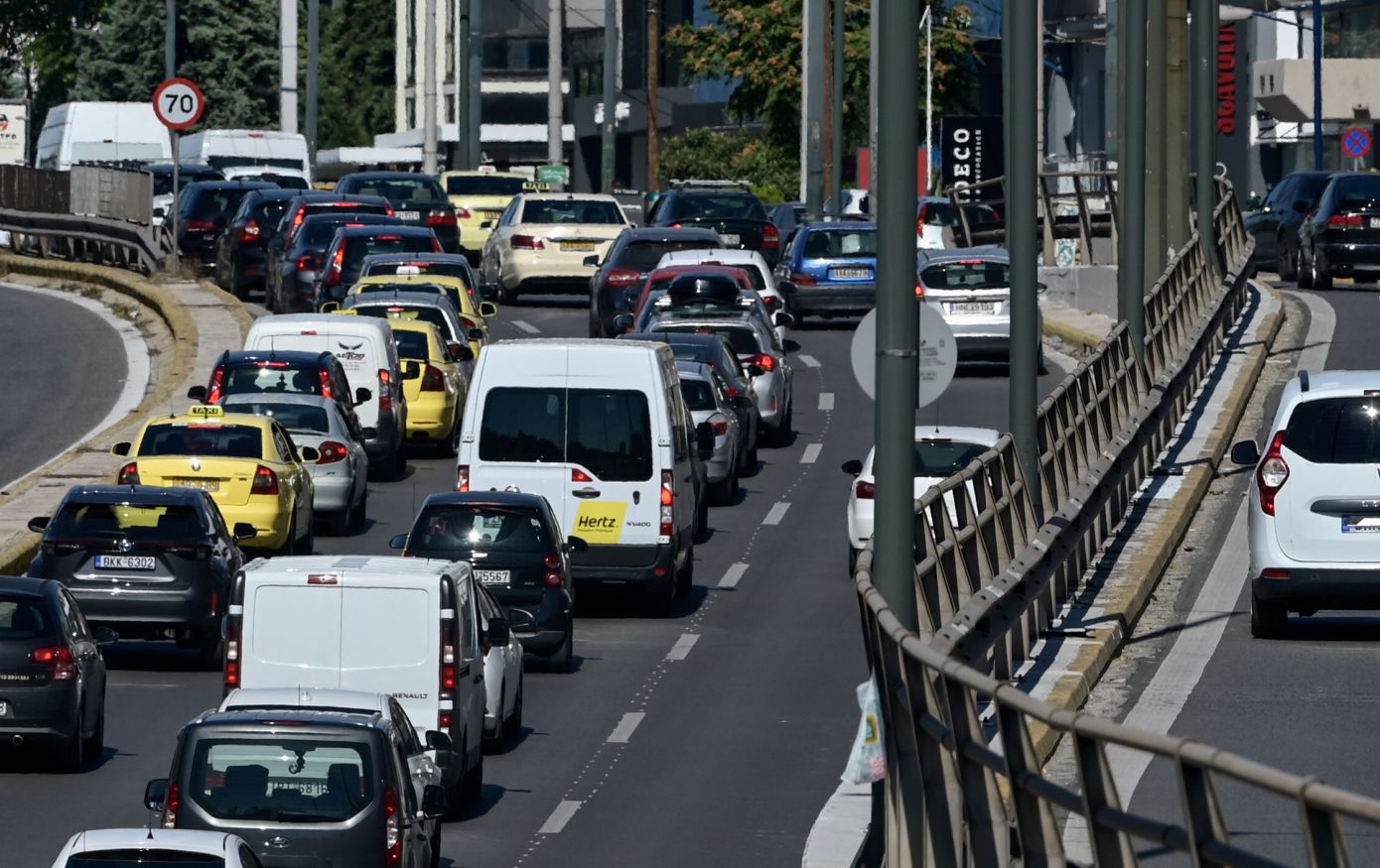 Χάος στην Κηφισίας, δεν λειτουργούν σηματοδότες