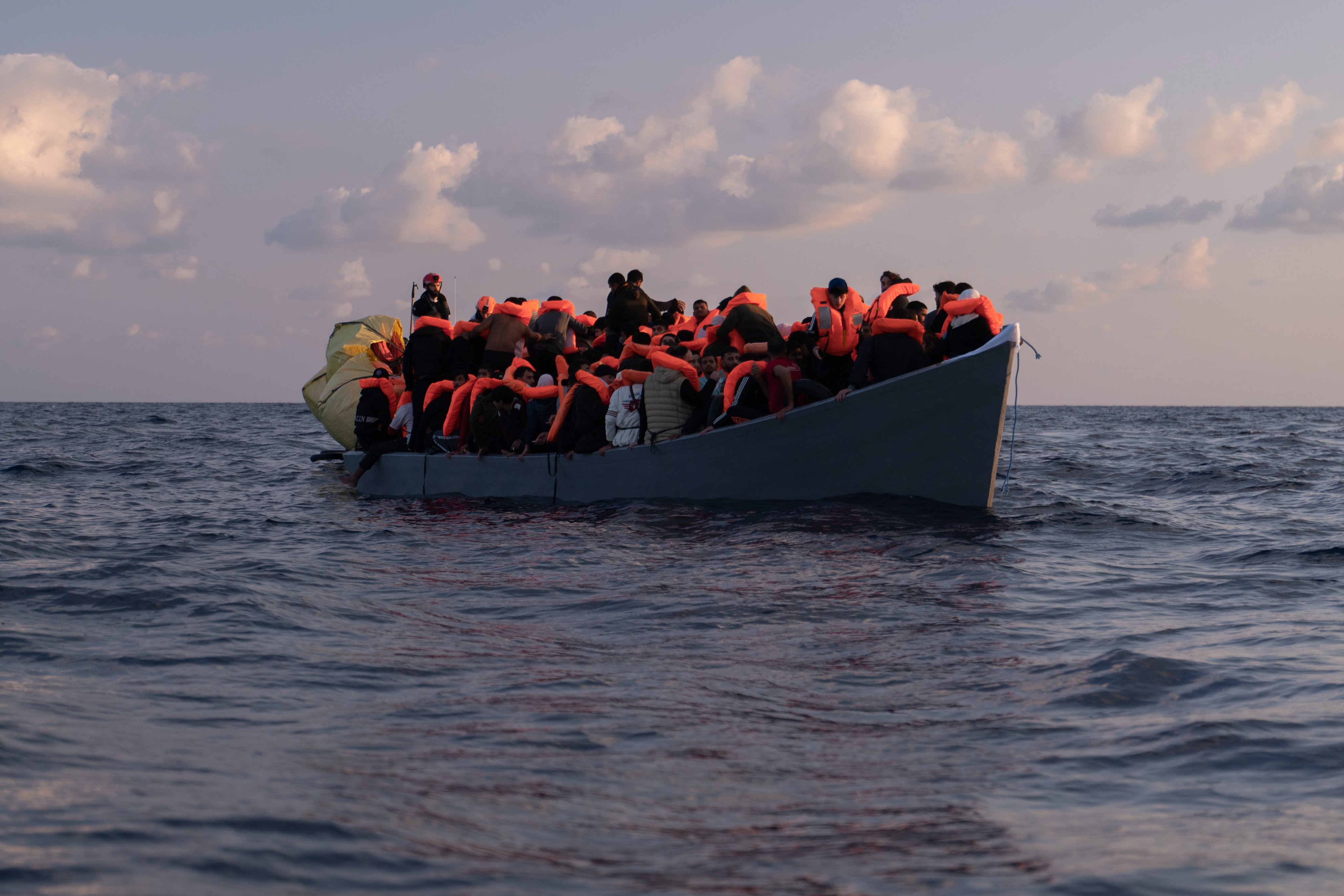 Το πλοίο Ocean Viking διέσωσε 178 μετανάστες στη Μεσόγειο