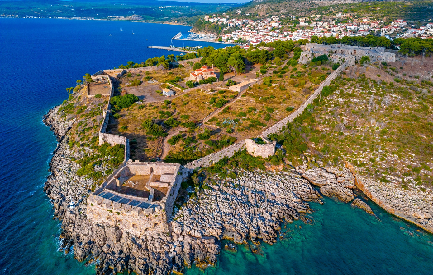 Το εντυπωσιακό Νιόκαστρο της Πύλου και η συναρπαστική ιστορία του