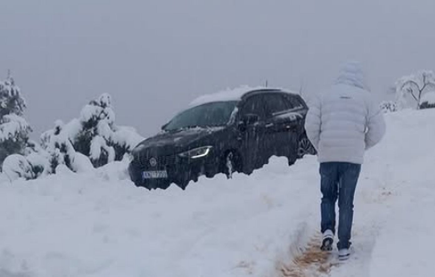 Απεγκλωβίστηκαν αυτοκίνητα με επισκέπτες σε καταφύγιο του Ολύμπου