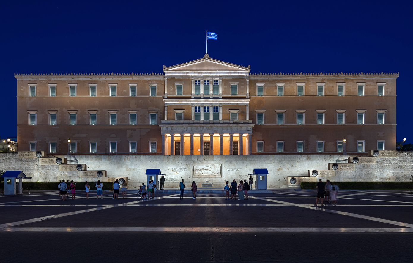 Διεθνής διάκριση για τον αρχιτεκτονικό φωτισμό του Μεγάρου της Βουλής και του Μνημείου του Άγνωστου Στρατιώτη