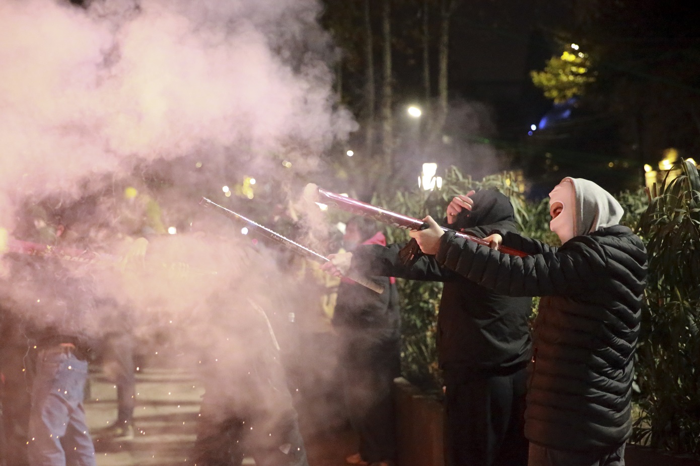 Χιλιάδες αντικυβερνητικοί διαδηλωτές βγήκαν και πάλι στους δρόμους της Γεωργίας