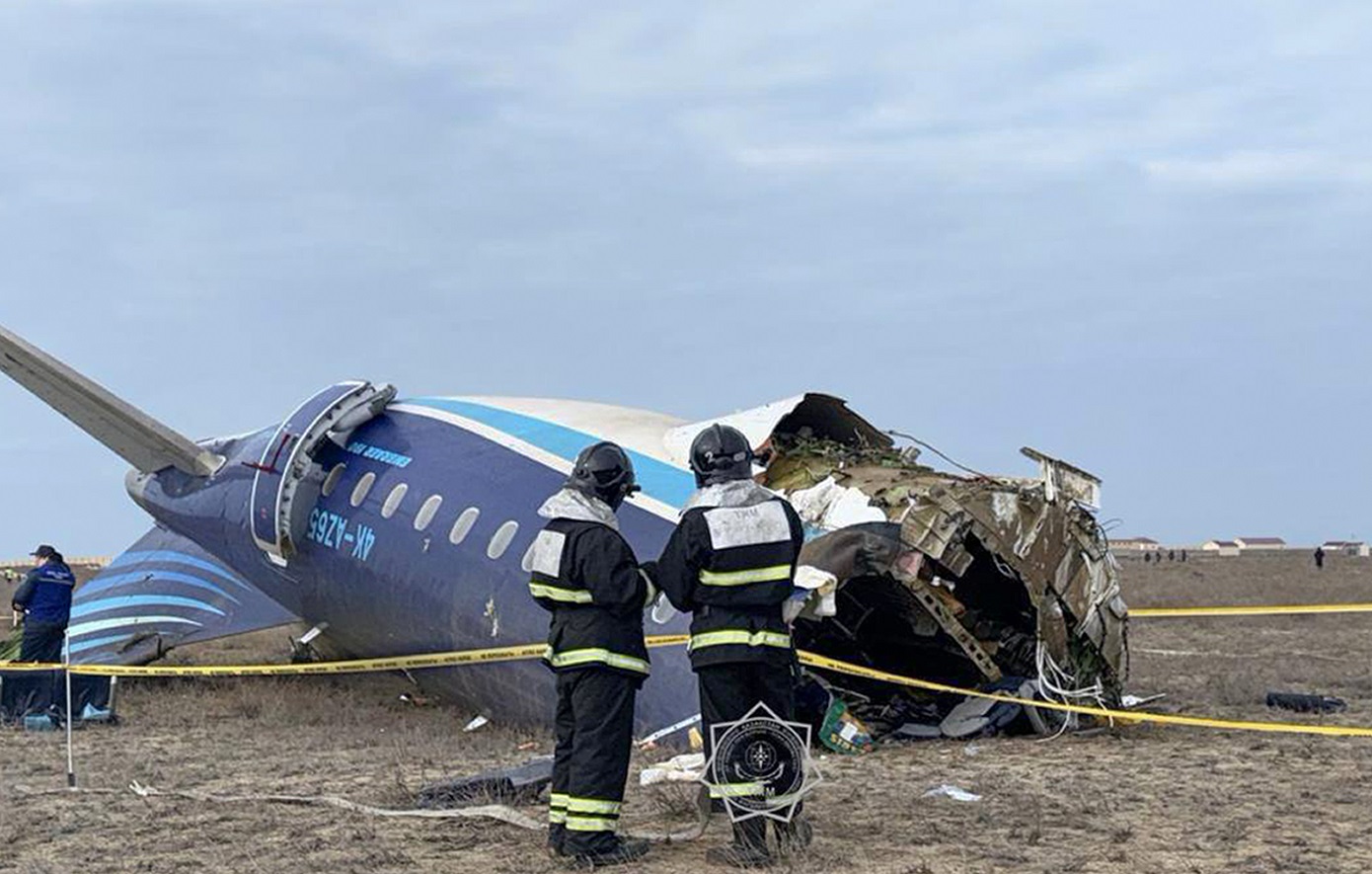 Τέλος οι πτήσεις της Azerbaijan Airlines προς επτά πόλεις της Ρωσίας μετά τη συντριβή αεροσκάφους της στο Καζακστάν