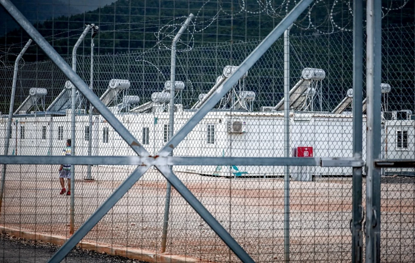 Συνελήφθησαν δύο ακόμη άτομα για την κακοποίηση του 16χρονου σε δομή της Μαλακάσα &#8211; Οι κατηγορίες που αντιμετωπίζουν