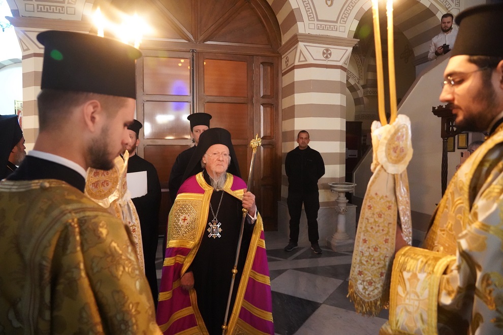 Επίσημα θυρανοίξια του καθεδρικού ναού Κοιμήσεως της Θεοτόκου στη Σμύρνη