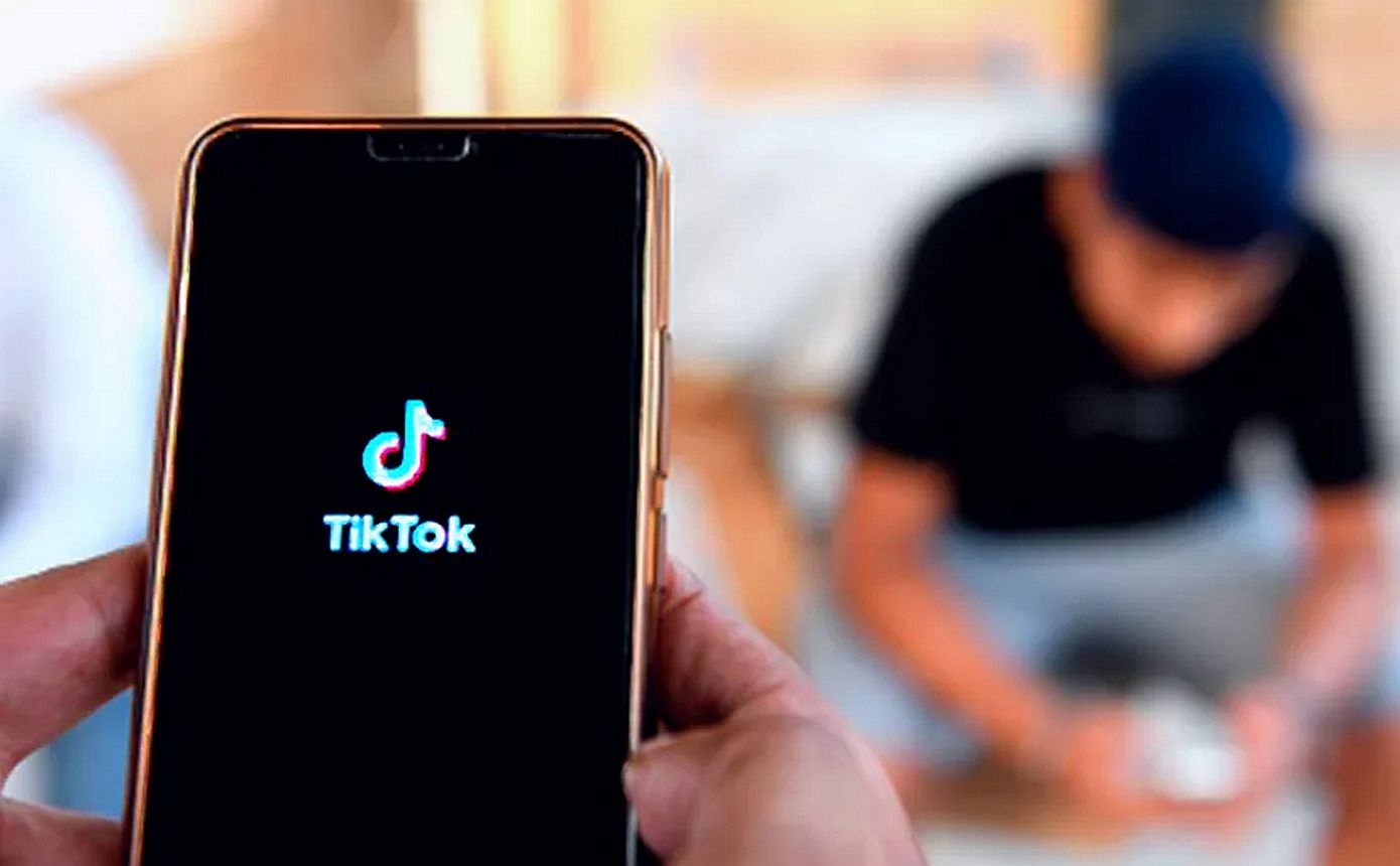 Ανησυχία για τη λιποθυμία μαθήτριας σε TikTok Challenge: «Τα παιδιά δεν έχουν άλλη διέξοδο, δεν έχουν δραστηριότητες»