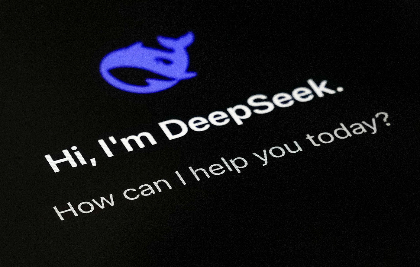 «Στιγμή Σπούτνικ» για το DeepSeek: Η Κίνα απειλεί την κυριαρχία των ΗΠΑ στην ΑΙ &#8211; «Καμπανάκι αφύπνισης», λέει ο Τραμπ