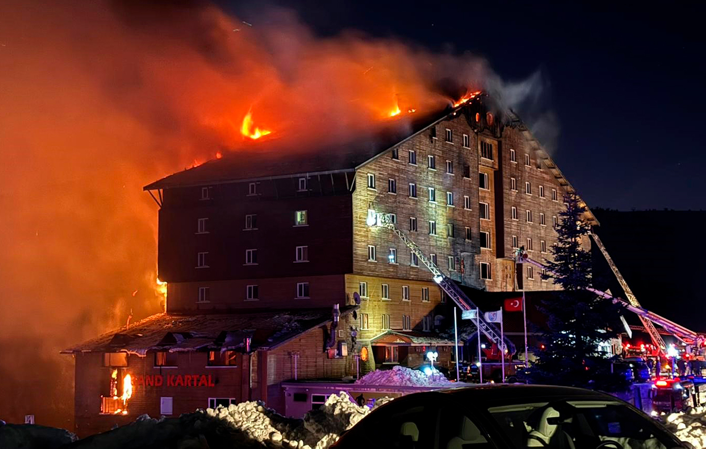 Τραγωδία στην Τουρκία: 66 νεκροί από τη φωτιά σε ξενοδοχείο χιονοδρομικού &#8211; Δεκάδες τραυματίες