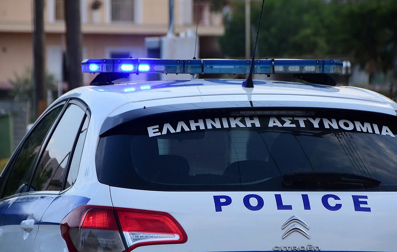 Αχαΐα: Μια 23χρονη επιχείρησε να μαχαιρώσει τη μητέρα της &#8211; Αναζητείται από την αστυνομία