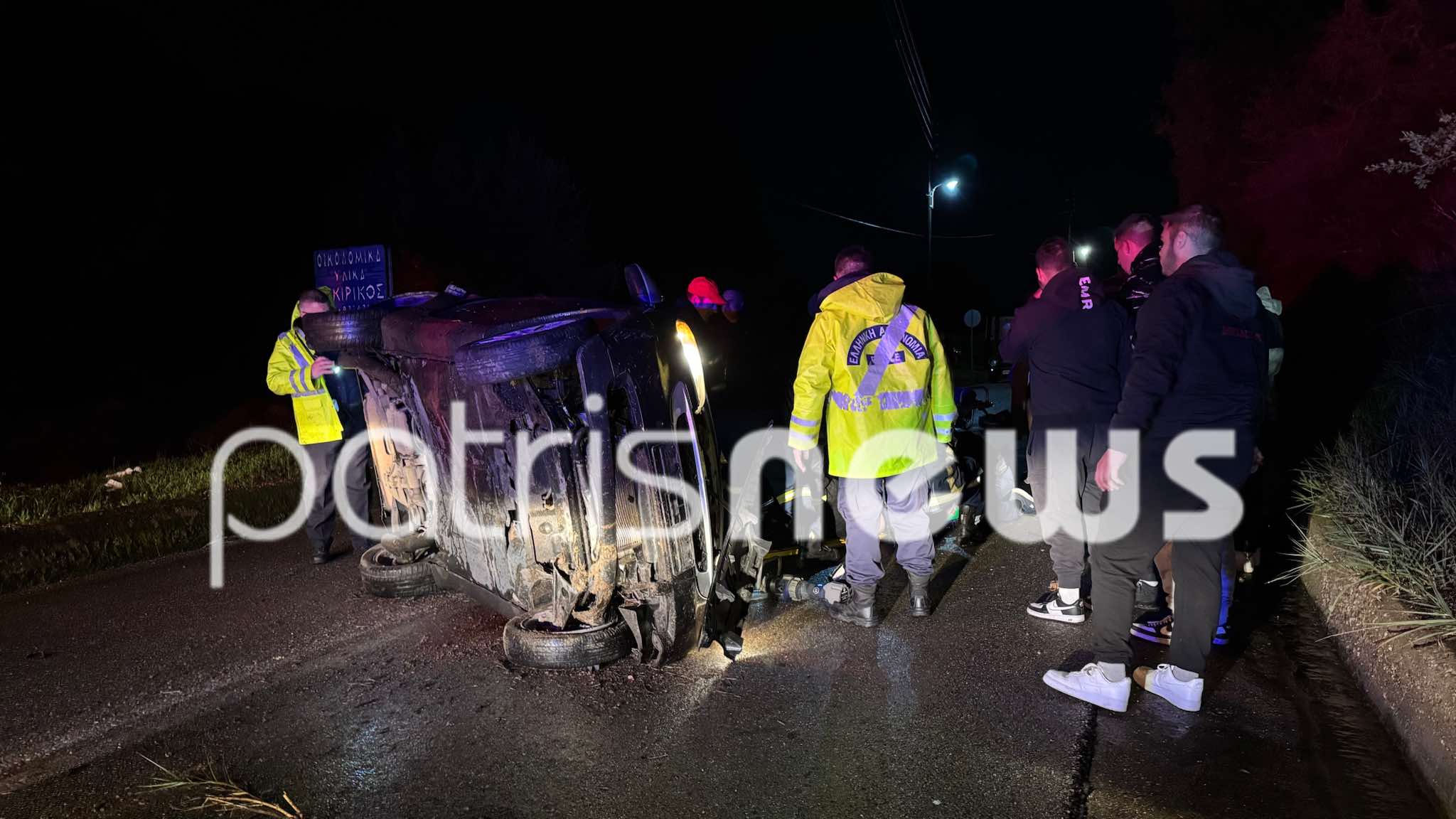 Χαροπαλεύει ο 20χρονος που τραυματίστηκε σε τροχαίο στον Πύργο – Η στιγμή που τον απεγκλωβίζουν από το διθέσιο