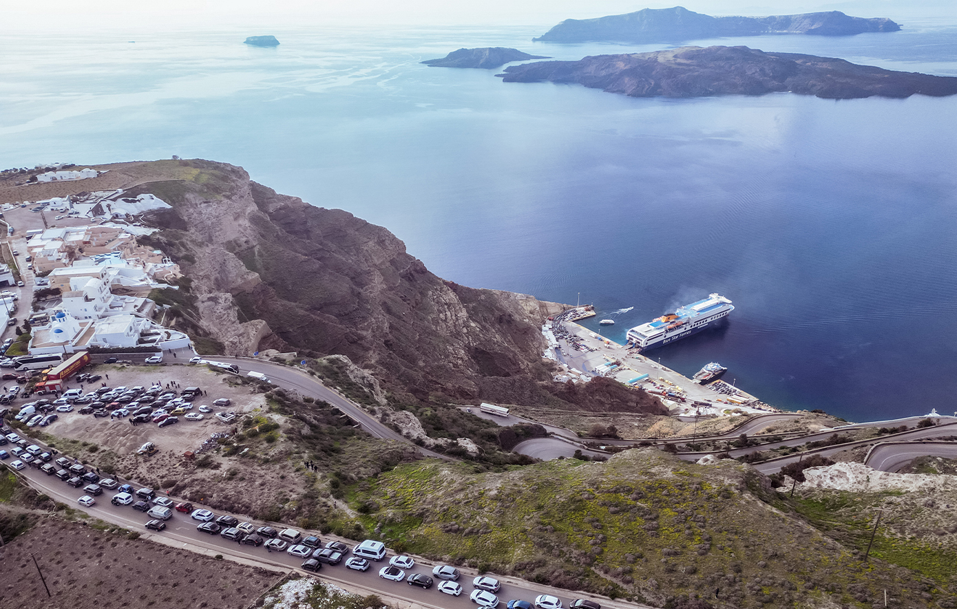 Επικαιροποιήθηκαν τα έκτακτα μέτρα στη Σαντορίνη λόγω της αυξανόμενης σεισμικής δραστηριότητας