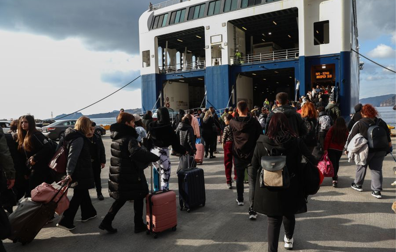 Στο ρυθμό των Ρίχτερ οι Κυκλάδες: Μπαράζ σεισμικών δονήσεων όλο το βράδυ &#8211; Πού δεν θα λειτουργήσουν τα σχολεία