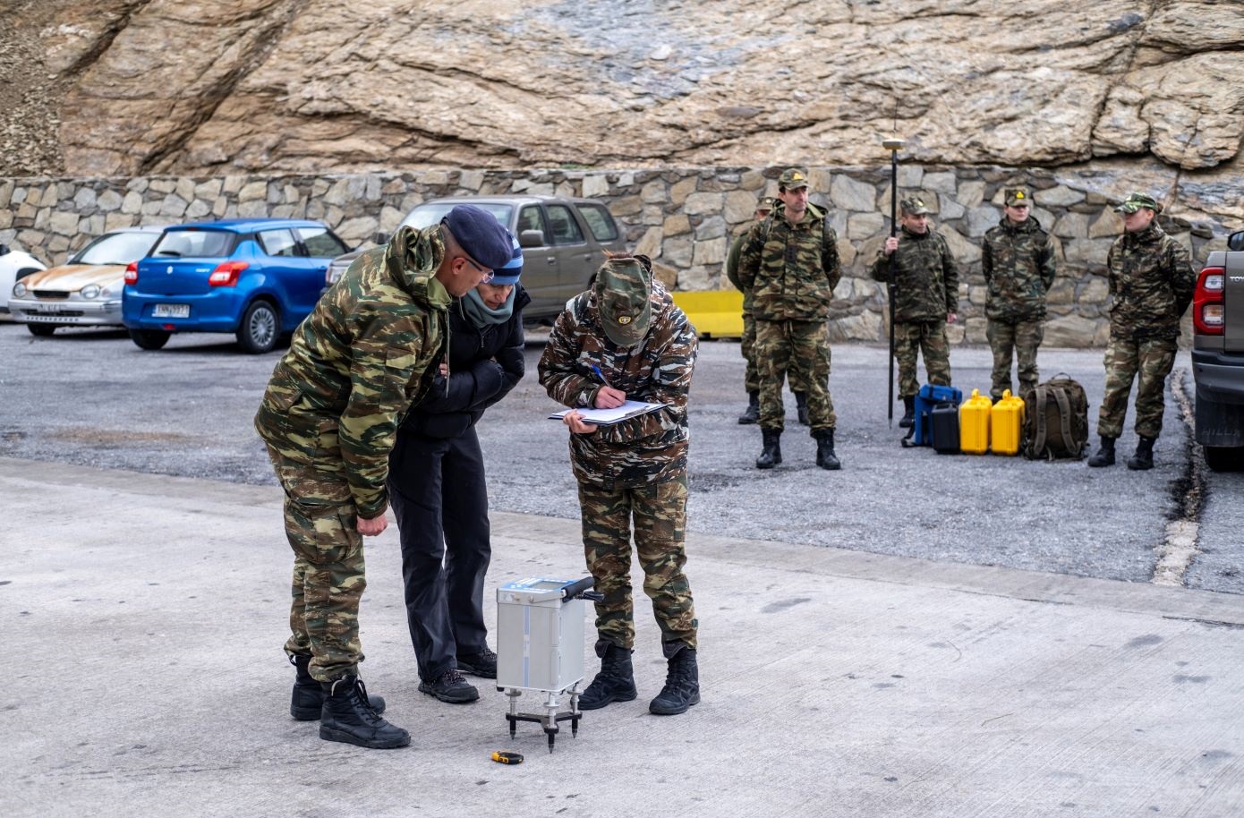 Αμείωτη αλλά με μικρότερης έντασης σεισμούς, συνεχίζεται η δραστηριότητα στις Κυκλάδες &#8211; Τι προβλέπουν οι επιστήμονες