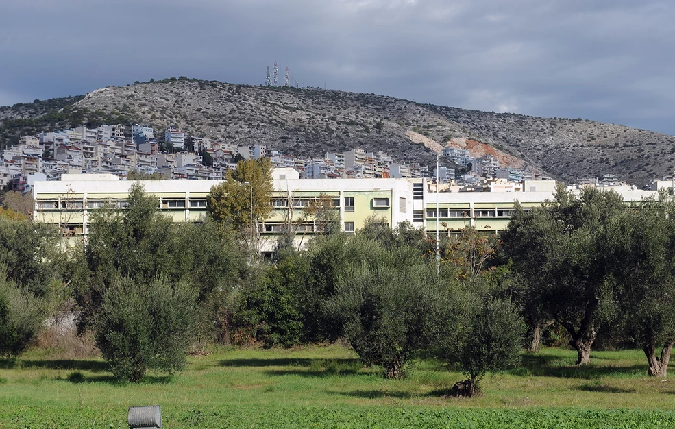 «Αν δεν με αφήσετε να φύγω θα σκοτώσω και τις άλλες γυναίκες» &#8211; Πώς ο 44χρονος κατάφερε να δραπετεύσει από το Δαφνί