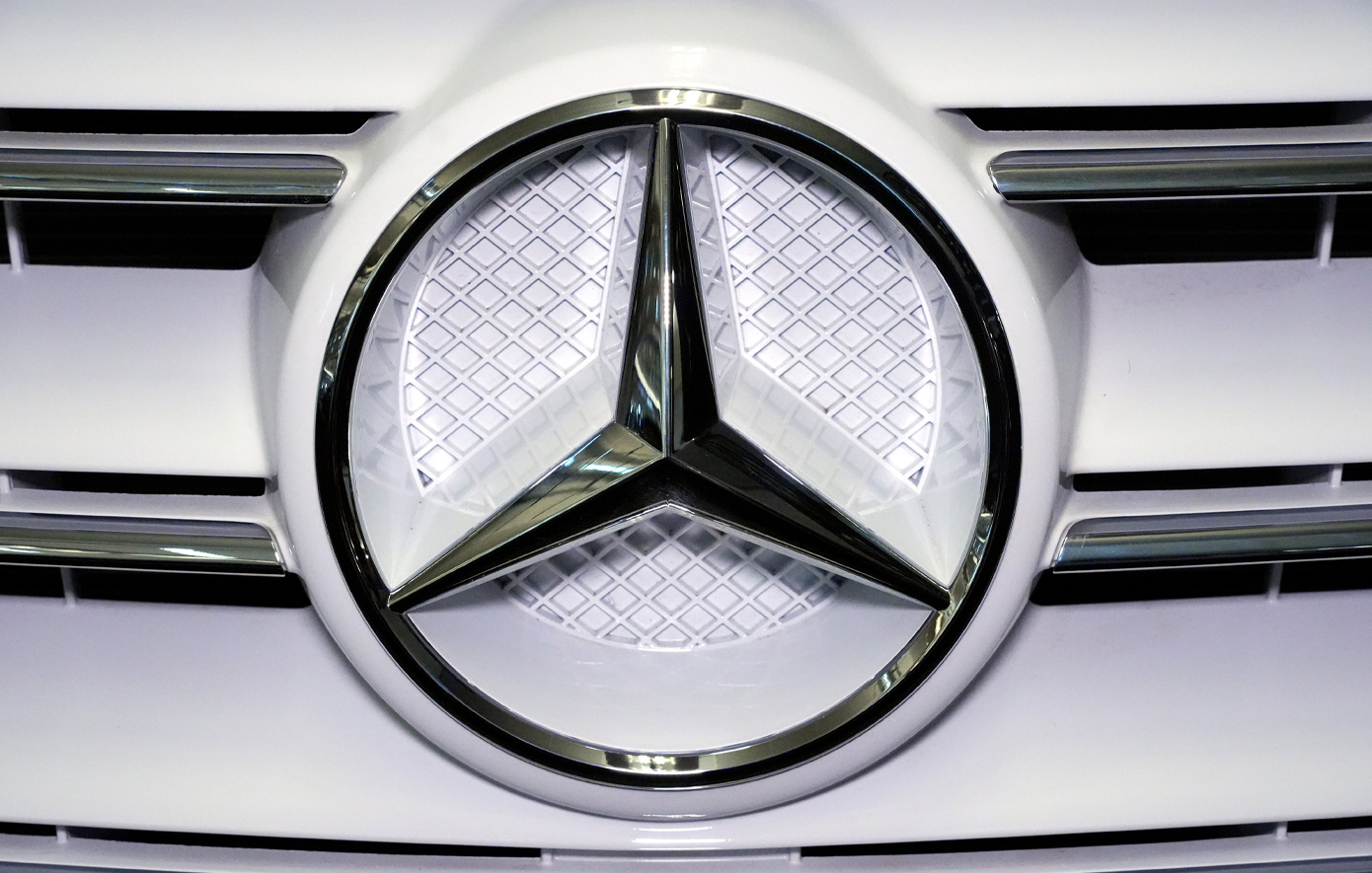 Η Mercedes-Benz θα χρησιμοποιήσει ανθρωποειδή ρομπότ στην παραγωγή της &#8211; Καθοριστικός ο ρόλος του AI