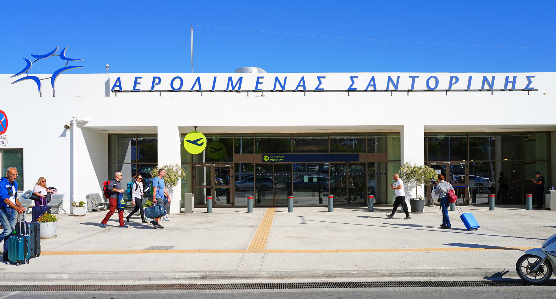 Σάββας Καραγιάννης &#8211; Fraport Greece: Όλοι οι επιβάτες έχουν αναχωρήσει με ασφάλεια από το αεροδρόμιο της Σαντορίνης