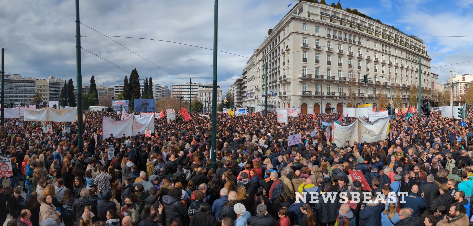 Λεπτό προς λεπτό όλες οι εξελίξεις στα συλλαλητήρια για τα δύο χρόνια από τα Τέμπη &#8211; Δείτε live εικόνα