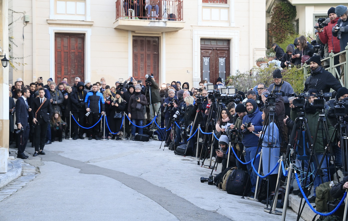 Γάμος Ντε Γκρες &#8211; Βαρδινογιάννη: Ζωντανή κάλυψη λεπτό προς λεπτό