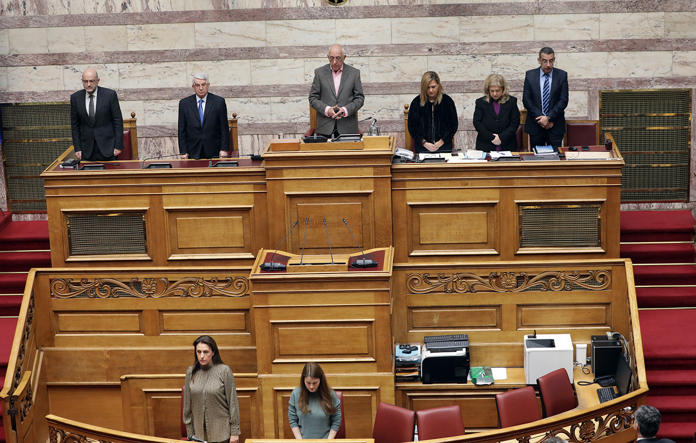 Κακλαμάνης: Υπόσχομαι σε όλες τις οικογένειες των Τεμπών πως η Βουλή θα σταθεί στο ύψος των περιστάσεων