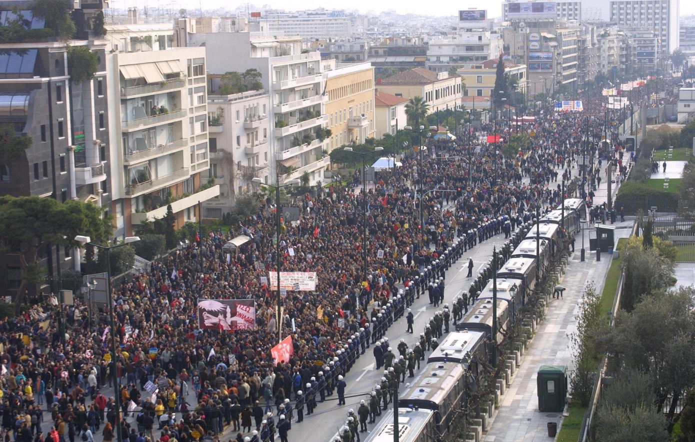 Σαν σήμερα 15 Φεβρουαρίου: Η μέρα που εκατομμύρια άνθρωποι προσπάθησαν να σταματήσουν τον πόλεμο στο Ιράκ