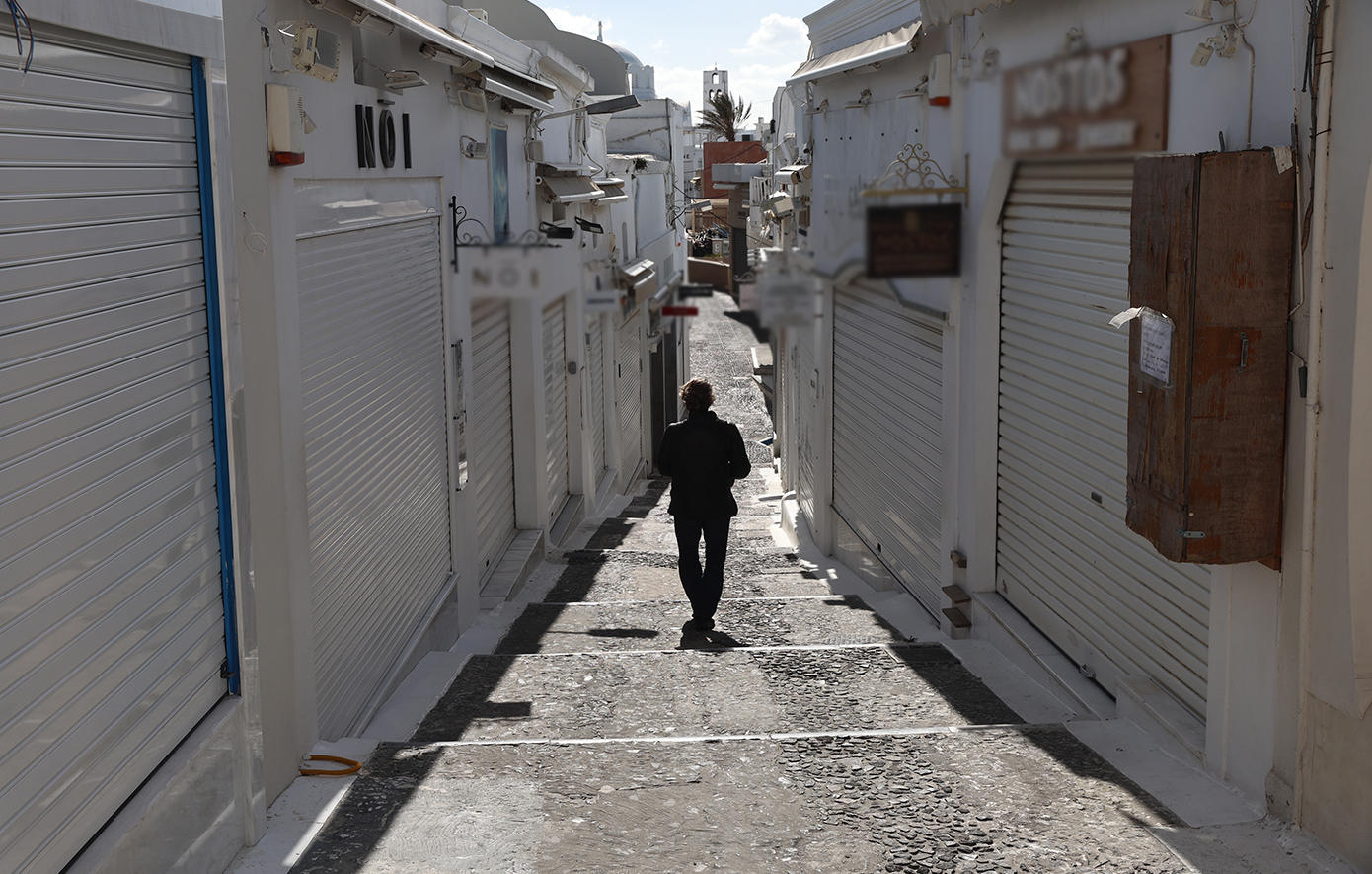 Η Σαντορίνη επιστρέφει σιγά σιγά στην κανονικότητα &#8211; Ανοίγουν τα σχολεία